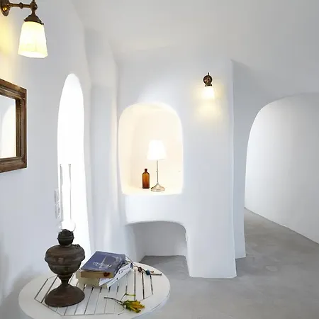 Liakada * Oia (Santorini)