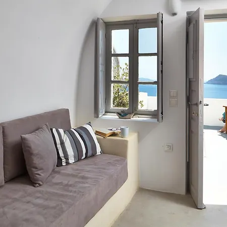 Liakada Apartment *